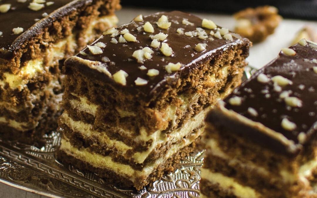 Chocolate cubes with vanilla cream