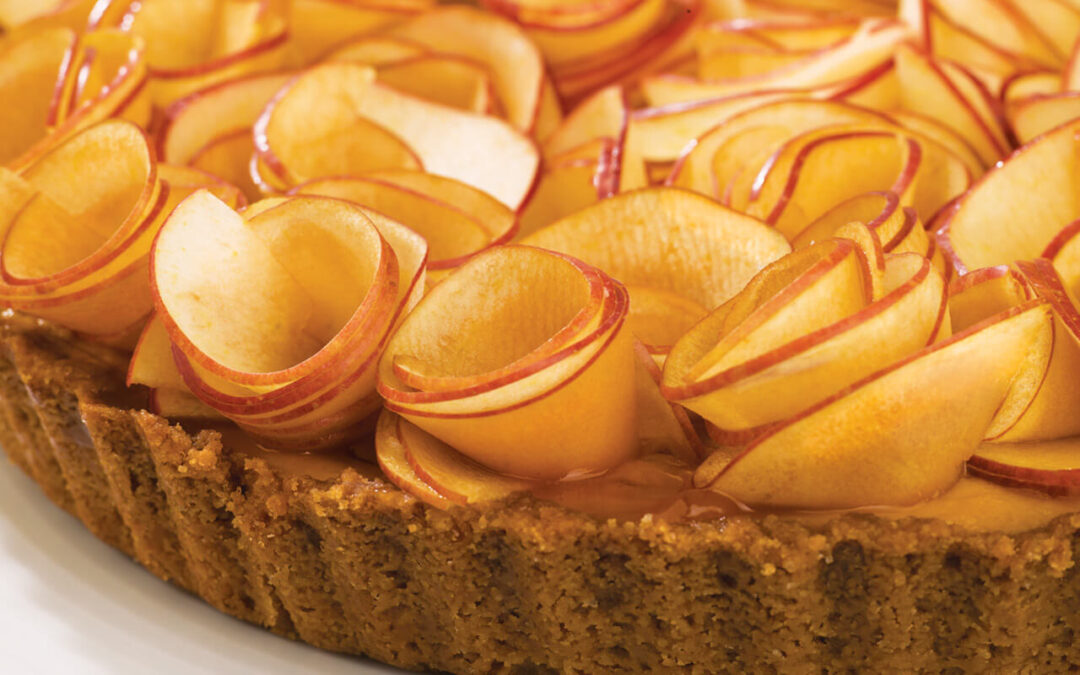 APPLE AND CINNAMON TART