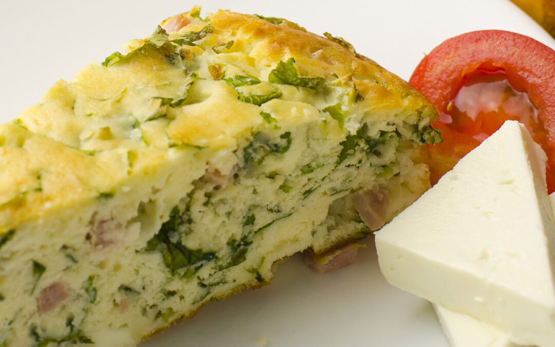 QUICK PIE WITH HAM, SPINACH AND YELLOW CHEESE