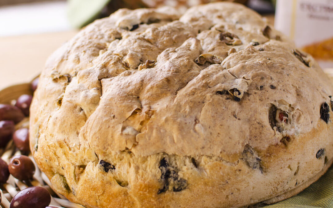 MEDITERRANEAN HOMEMADE BREAD