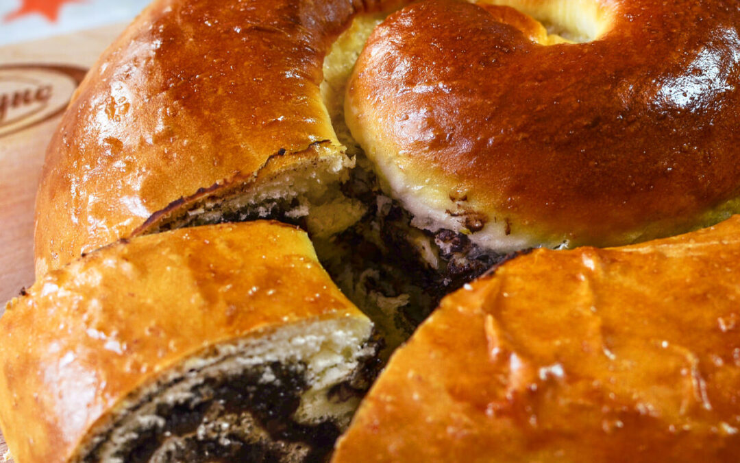 CAROB ROLL